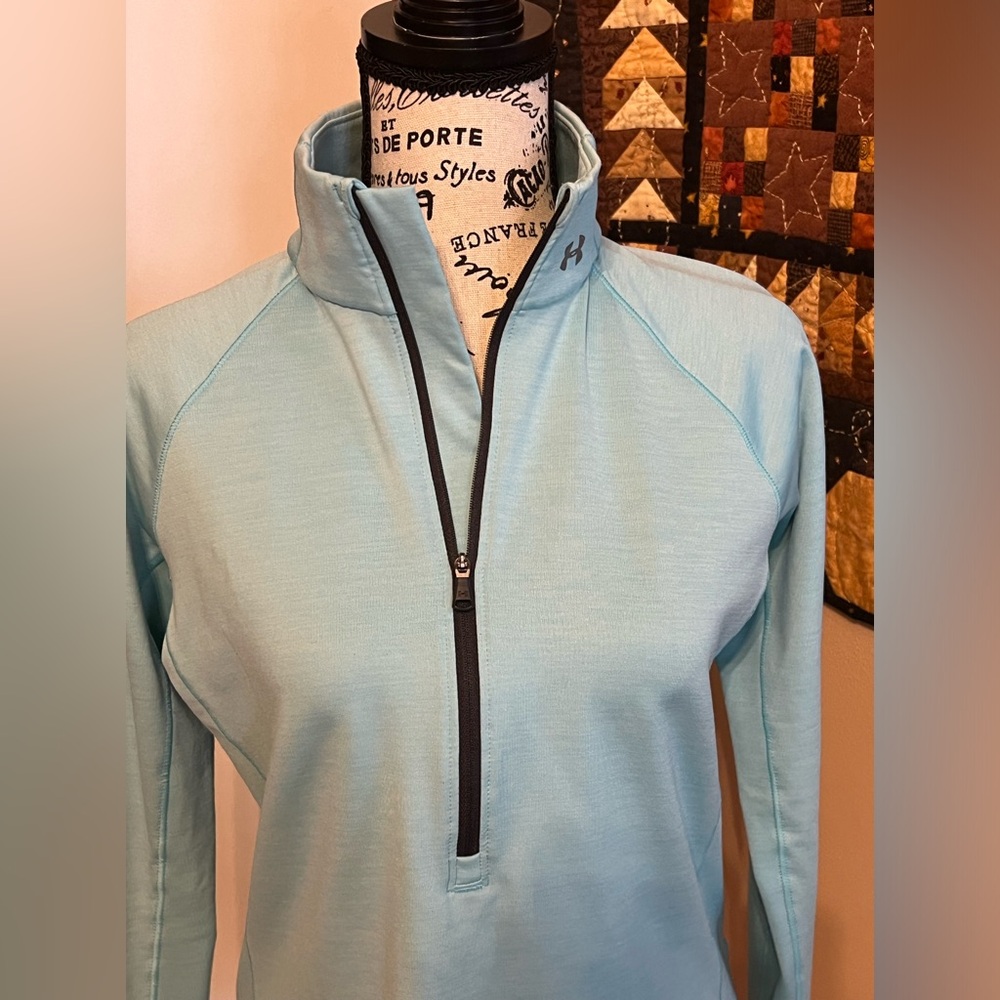 Women’s Under Armour Fitted Mock 1/2 Zip -Size: Medium 🩵 - Picture 3 of 15